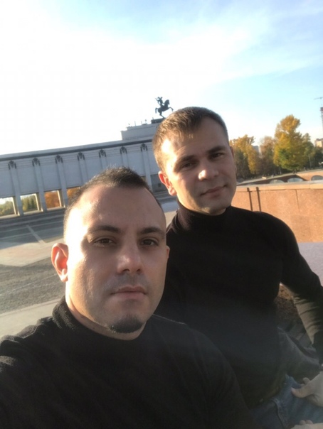 Фото: Добрый вечер! <br>Двое друзей,оба работаем,(Специалист по коммерческой недвижимости и Архитектор-Дизайнер) снимем однокомнатную квартиру,(так же можно рассмотреть двух комнатную кв.)студию или комнату в районе метро павелецкая или белорусская, возможно рассмотреть варианты по зеленой ветке. Платежеспособные!<br>г.Москва